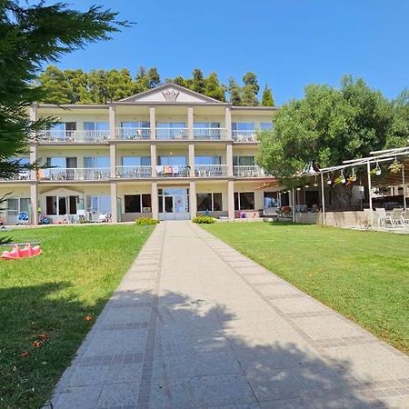 Crown Hotel Nea Skioni Exterior foto